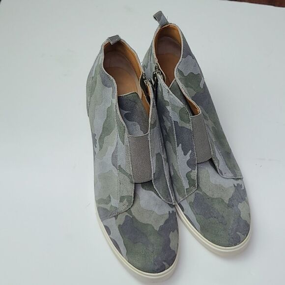 Linea Paolo Felicia Women's Platform Wedge Sneaker‎ Camouflage Size 9.5 - Picture 10 of 15